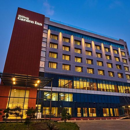Hilton Garden Inn Lucknow Exterior foto