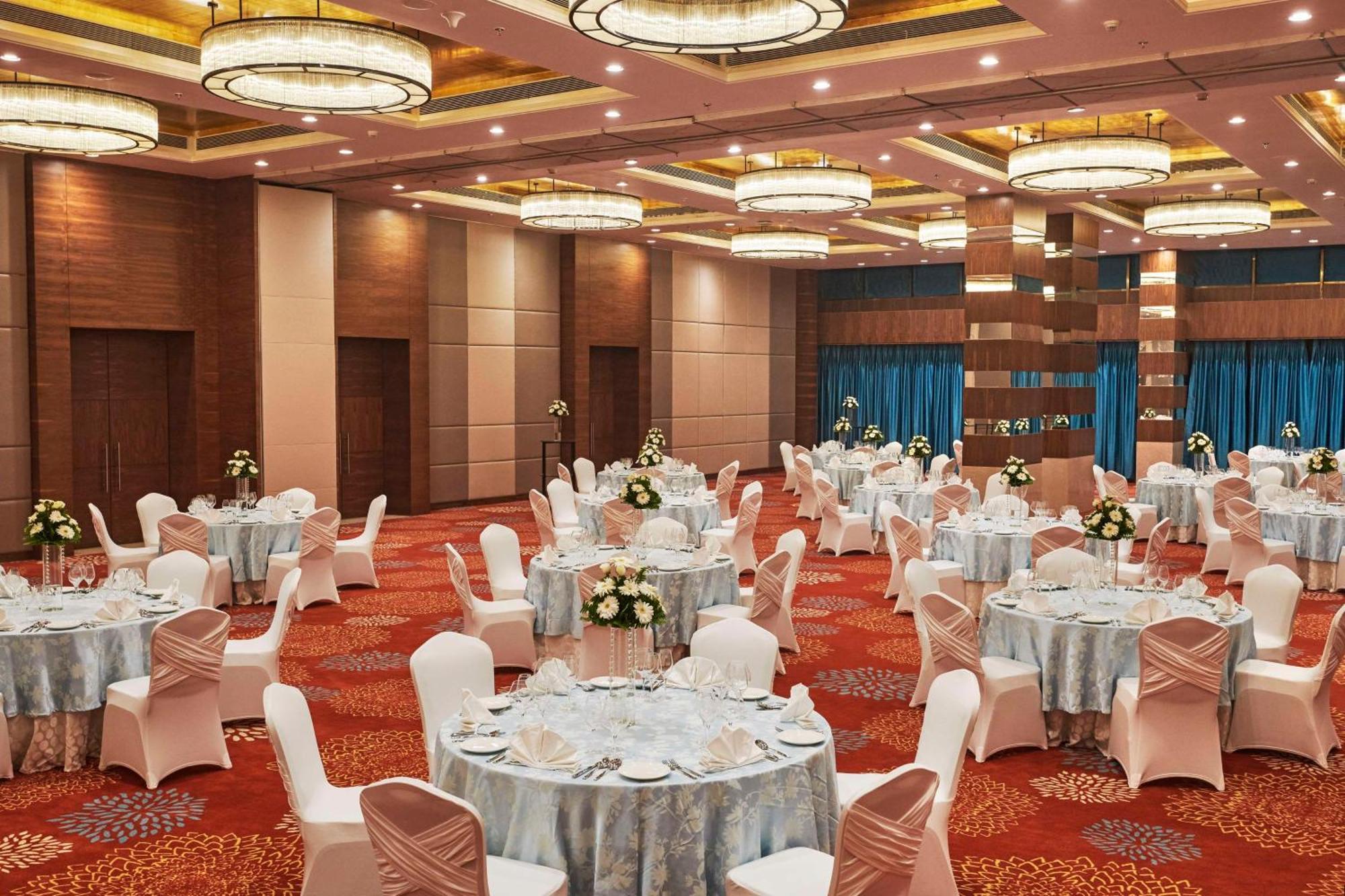 Hilton Garden Inn Lucknow Exterior foto